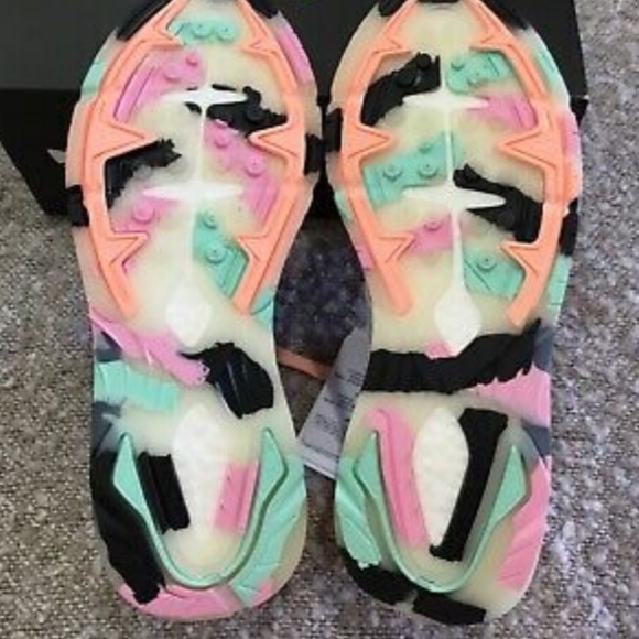 Adidas Originals Tresc Run J Sneakers - Picture 4 of 10